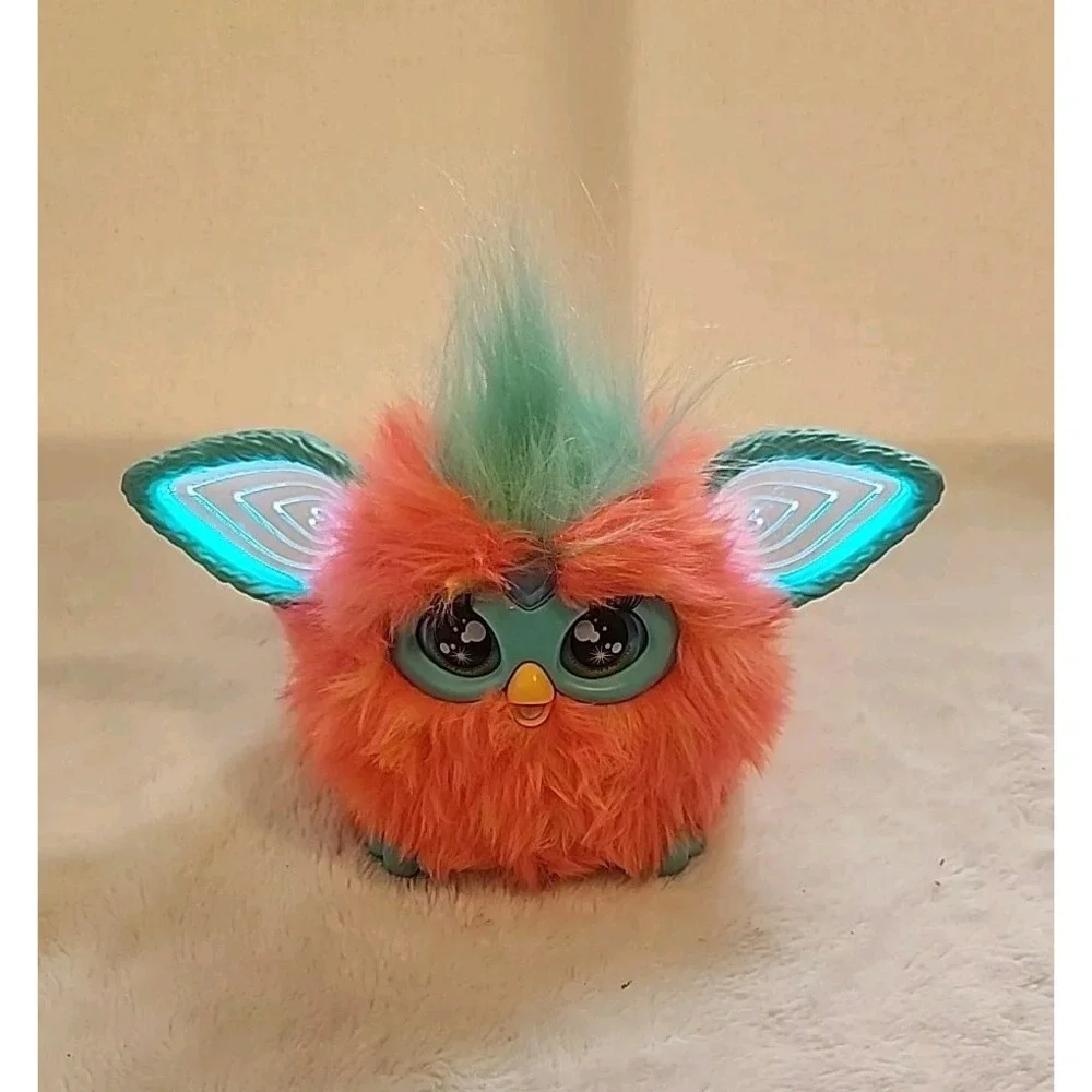 2023 Hasbro Furby Interactive Plush - Coral - Works - Moving Light Up‎ Ears Toy